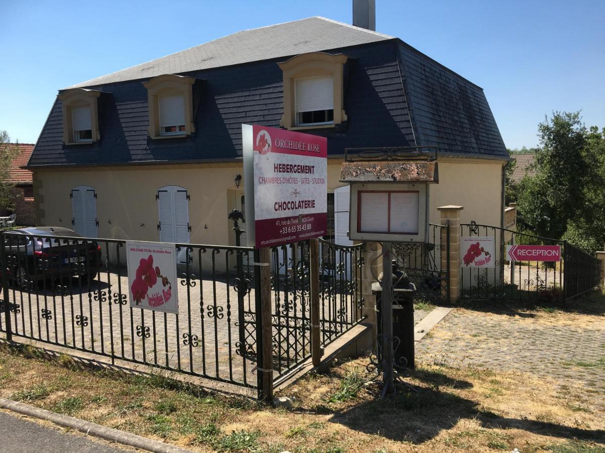 Bed and Breakfast Orchidee Rose Givet Exterior foto